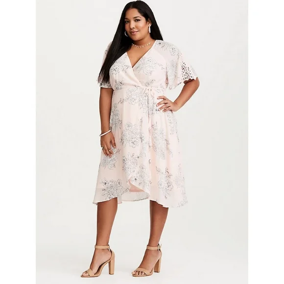 torrid blush pink dress Torrid BLUSH PINK FLORAL WRAP DRESS